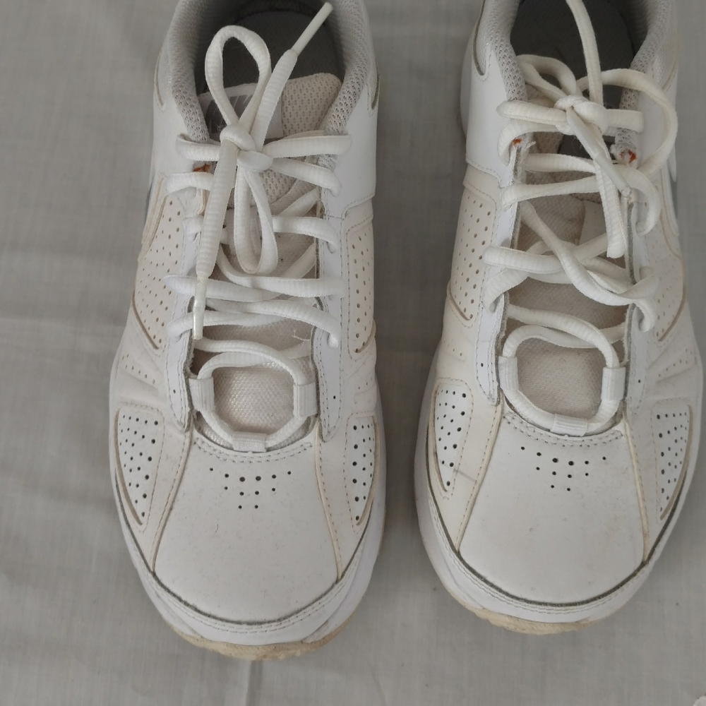 Women's sneaks